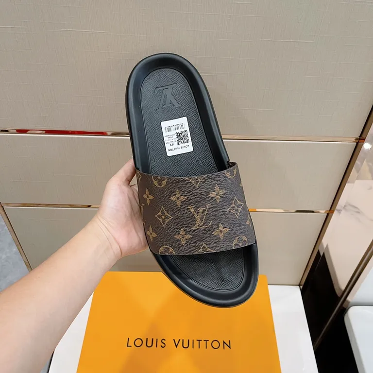 Louis Vuitton Shoe 